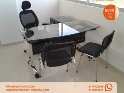 ESCRITORIOS DE VIDRIO EN L